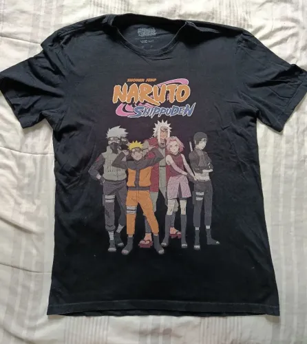 Camiseta Naruto T-shirt Preta, tamanho P adulto, ótimo estado, usada poucas vezes