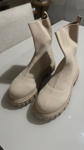 bota chelsea tratorada cuccoo bege 37