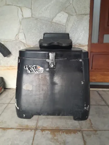 Baú 120lts