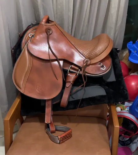 Vendo Sela Australiana.