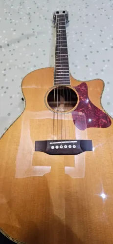 Violão Crafter RG-600CE. Tampo sólido. Cordas de aço