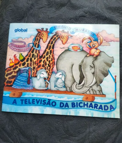 Livro infantil A televisão da bicharada 