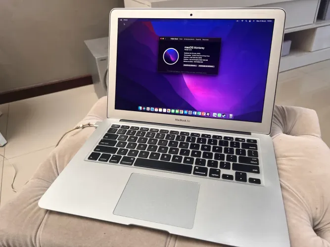MacBook