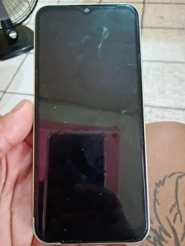 Vendo celular Samsung A14 400 reais aceito cartão de crédito .