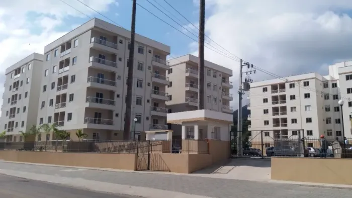 Alugo Apartamento Palmeiras do Prado - 2 varandas
