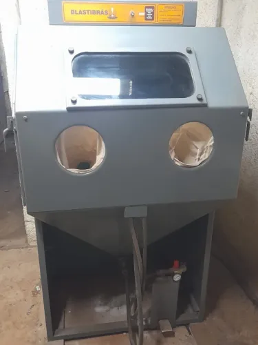 Conjunto Industrial de Jateamento - Cabine CMV + Compressor Schultz 350 L