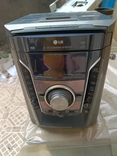 Relíquia,som LG MCT 705,não funciona,sem as caixas 