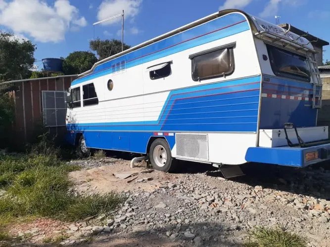 Motor home trailer bem cuidado 