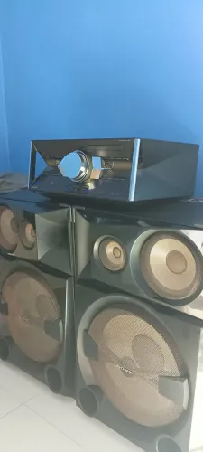 Sony shake 7 (2400 W)