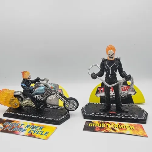 Lote Ghost Rider Titanium Series Die-Cast Hasbro - 2 peças