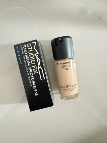 Base MAC Studio Fix N6