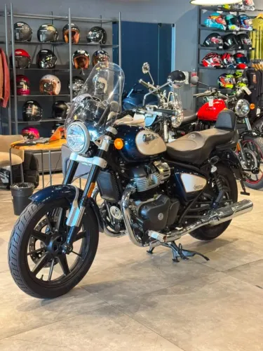 ROYAL ENFIELD SUPER METEOR 650 CELESTIAL BLUE