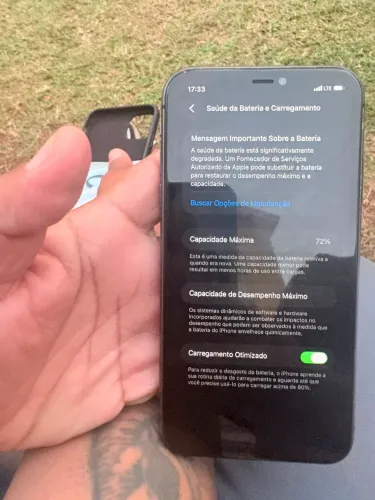 iPhone 11 em estado de novo