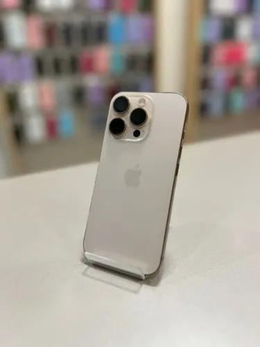 iPhone 16 pro 128gb Desert Seminovo 94%- Marquinhas leve- Retire em loja física 