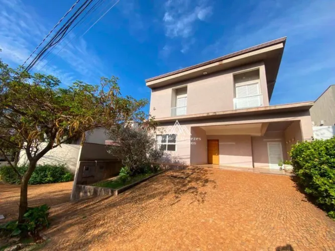 Sobrado com 4 dormitórios para alugar, 238 m² por R$ 7.792,03/mês - Condomínio San Marco -