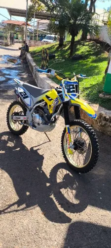 Vendo ou troco CRF 250F