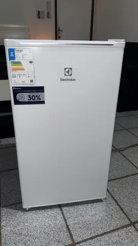 Frigobar Electrolux 90L Efficient Branco