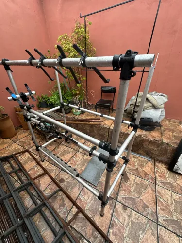 Rack Tubular de Alumínio para DJ, Controladora e Equipamentos de Som