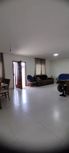 Casa Mobiliada à Venda em Arembepe Condomínio Aquaville