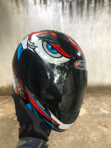 Capacete