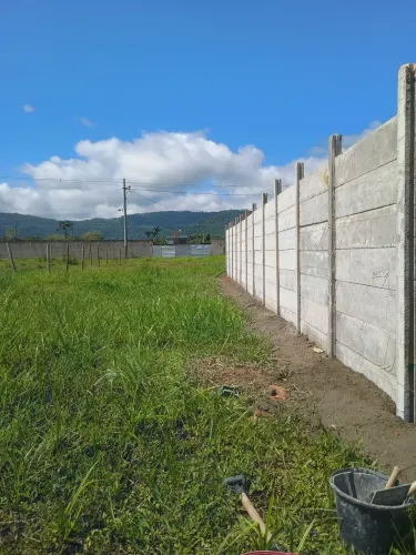 Muro pré moldado em concreto 