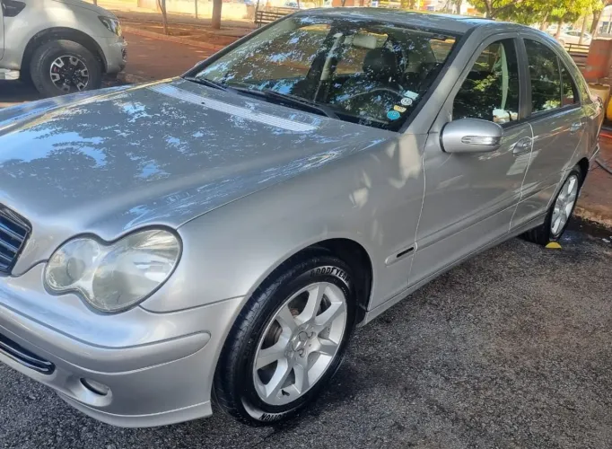 Mercedes-Benz C-180 Kompressor Classic 1.8 16V 143cv 2005