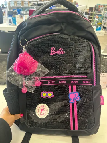 Mochila Barbie lantejoula preta e rosa nova
