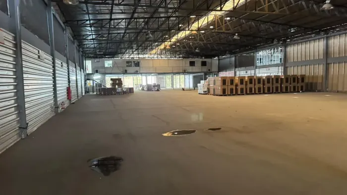 ALUGA GALPÃO (2.300 m²) Rio Branco - Cariacica/ES