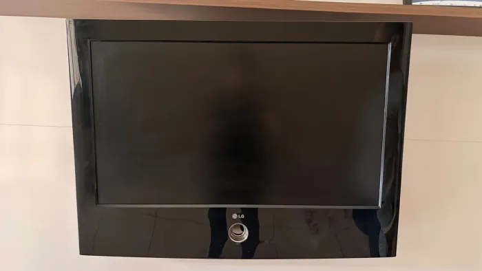 TV LG 32? Modelo 32LG60UR + Chromecast