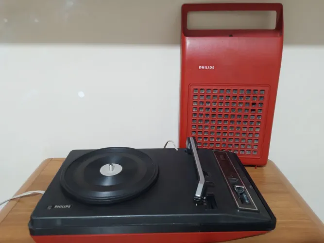 Toca Disco Philips 133