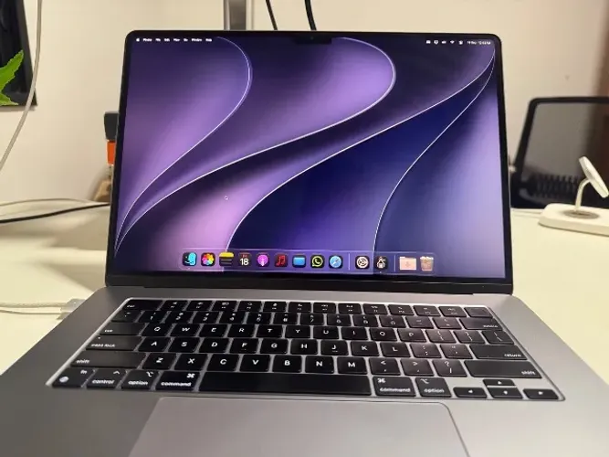 MacBook Air 15 M3 16gb 512gb Bateria 100%