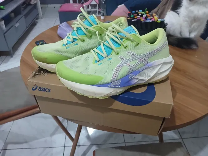 ASICS Novablast 5 TR - Tam. 40 BR