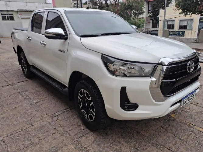 Toyota Hilux CD 4X4 2.8 Diesel Mec. 2024