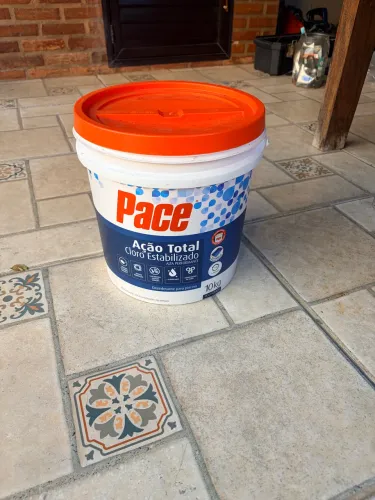 Cloro piscina pastilha e balde