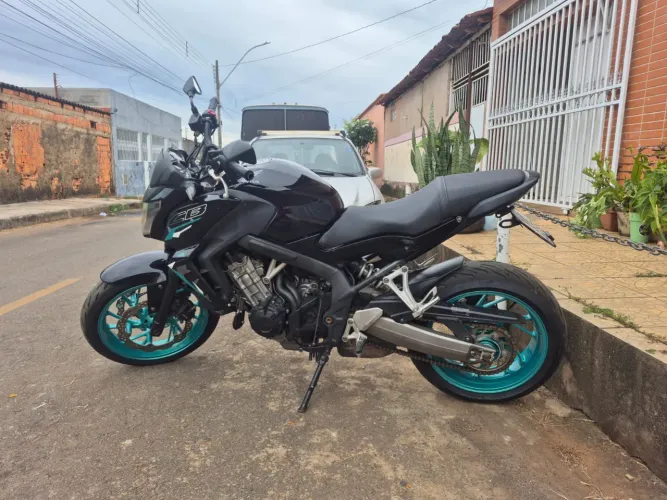HONDA CBR 650F - OPORTUNIDADE! 