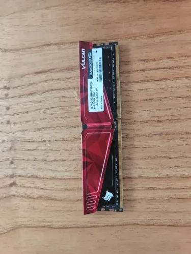 Memória RAM T-Force Vulcan 8GB DDR4 2666MHz