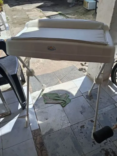 Suporte de banheira e trocador 