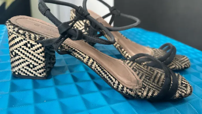 Sandália bloco rattan tamanho 36 