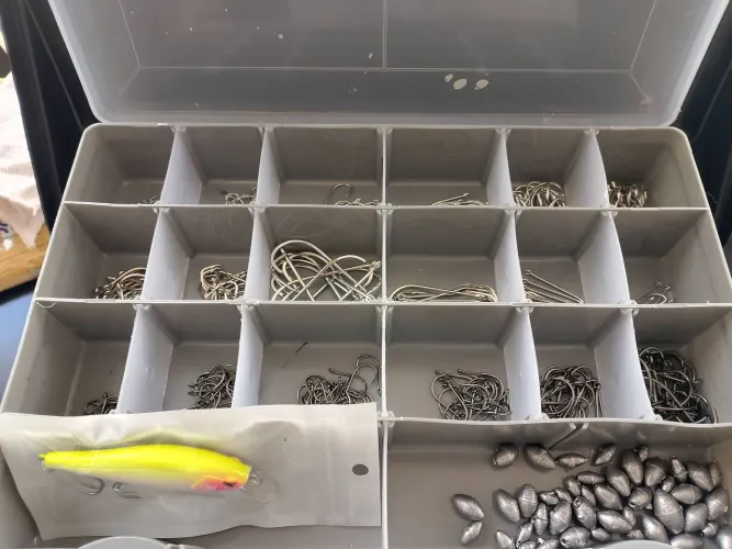 Kit de pesca 360 - Completo em anzóis