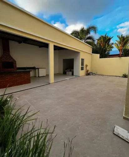 Casa duplex de condomínio com 4 quartos sendo 3 suítes no Condomínio Vila Romana no Olho D