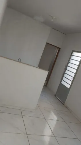 Alugo apartamento/sobrado 