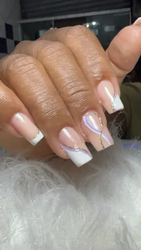 Vaga para manicure