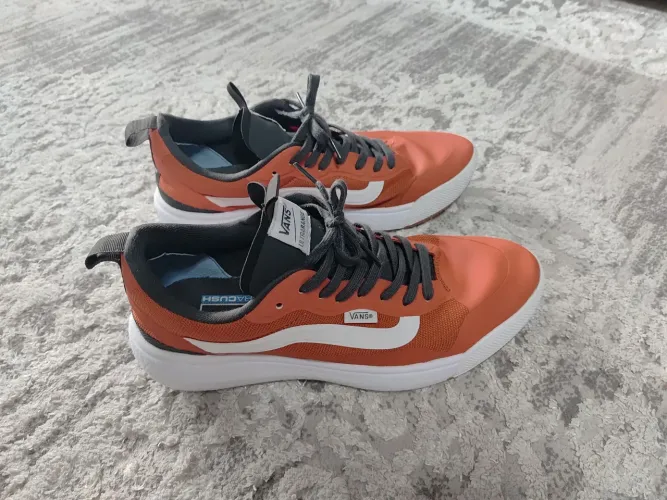 Tênis Vans Ultrarange 