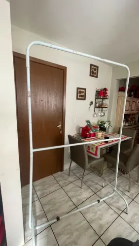 Arara de roupa