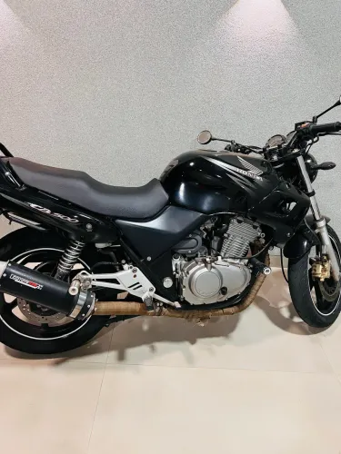 CB500 - A lenda 