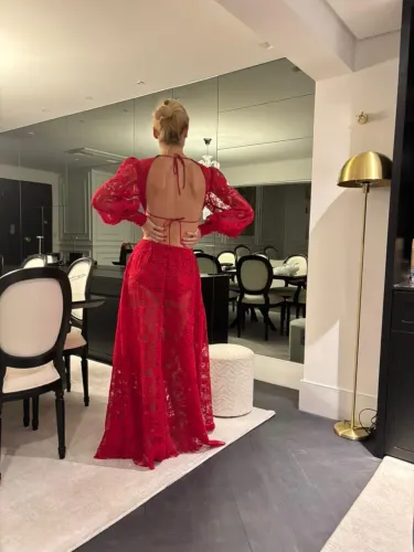 Vestido longo de renda guipir na cor Marsala tamanho P
