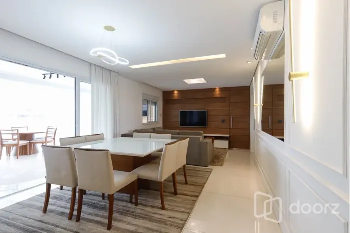 Imóvel na Isaac Krasilchik com 3 dormitórios e 185m²