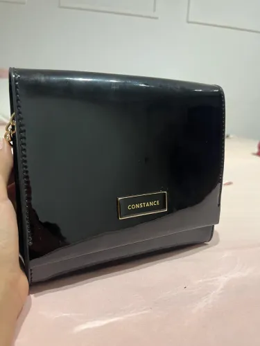 Bolsa preta Constance
