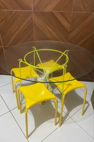 Mesa Retrô em Vidro Redondo