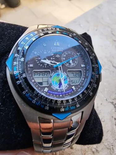 Citizen Eco-Drive Skyhawk Esquadrilha da Fumaça - 60 Anos - Full Titanium